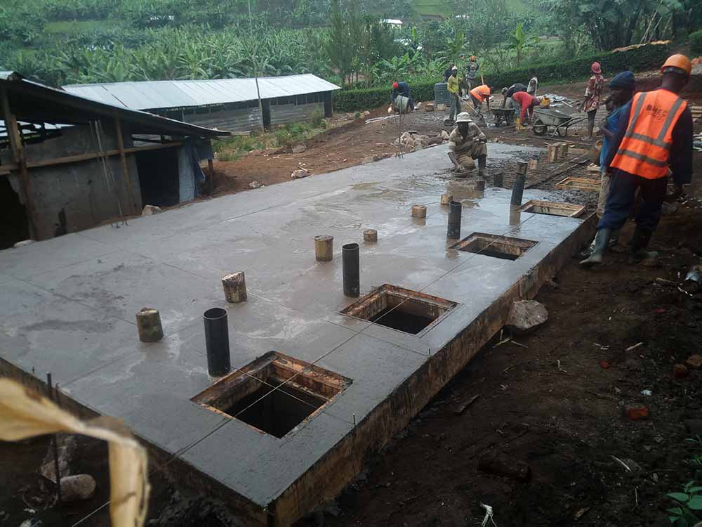 Latrines VIP et points d’eau scolaires à Kalehe — vue 2