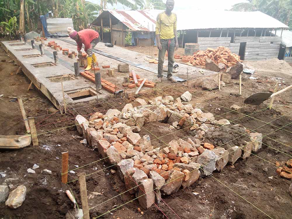 Latrines VIP et points d’eau scolaires à Kalehe — vue 3