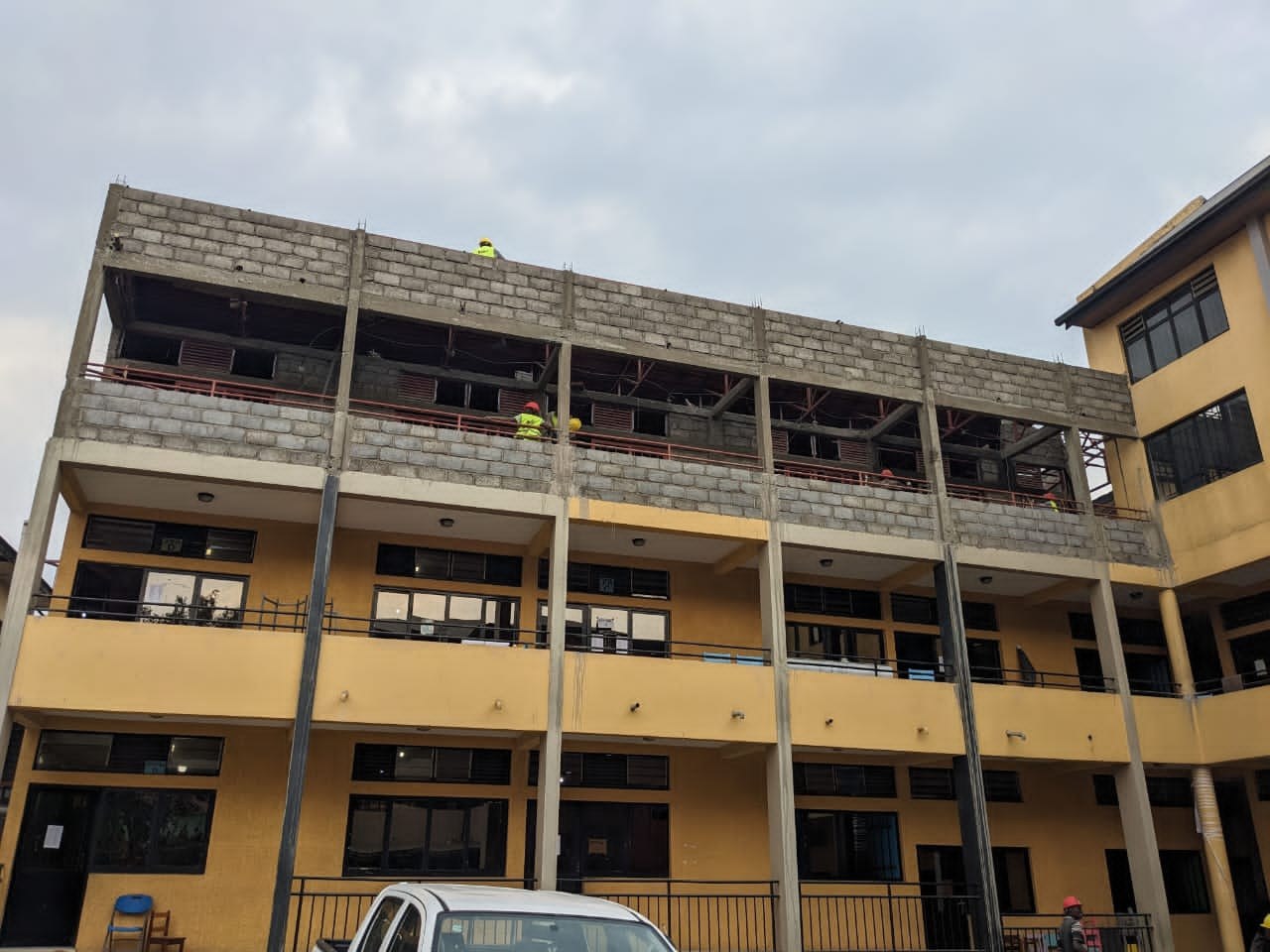 Modification d’un chalet de trois salles de classe — vue 3