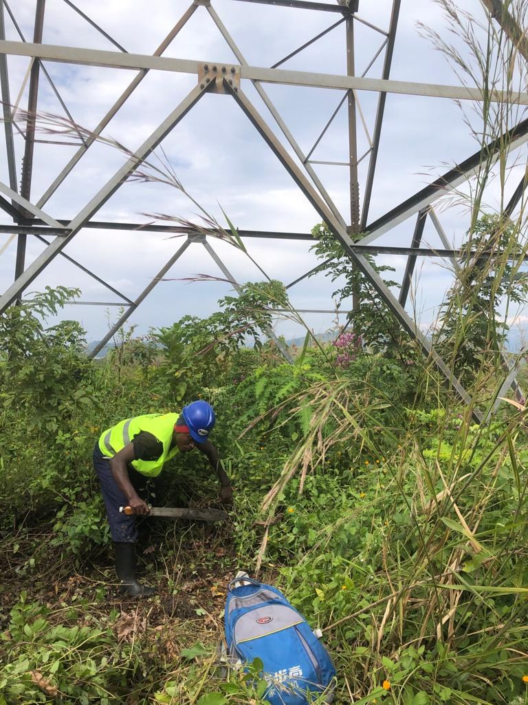 Débroussaillement de la ligne HTCA Bukavu-Goma - deuxième lot